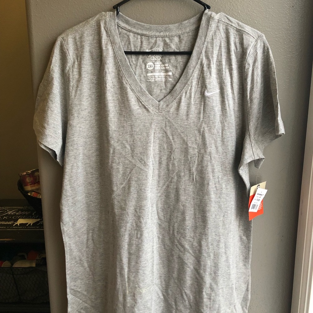 Nike slim fit dry tee